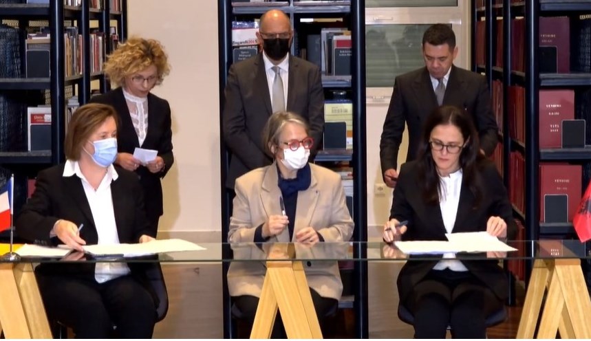 Shqiperia siguron 50 mln euro kredi per sektorin e energjise